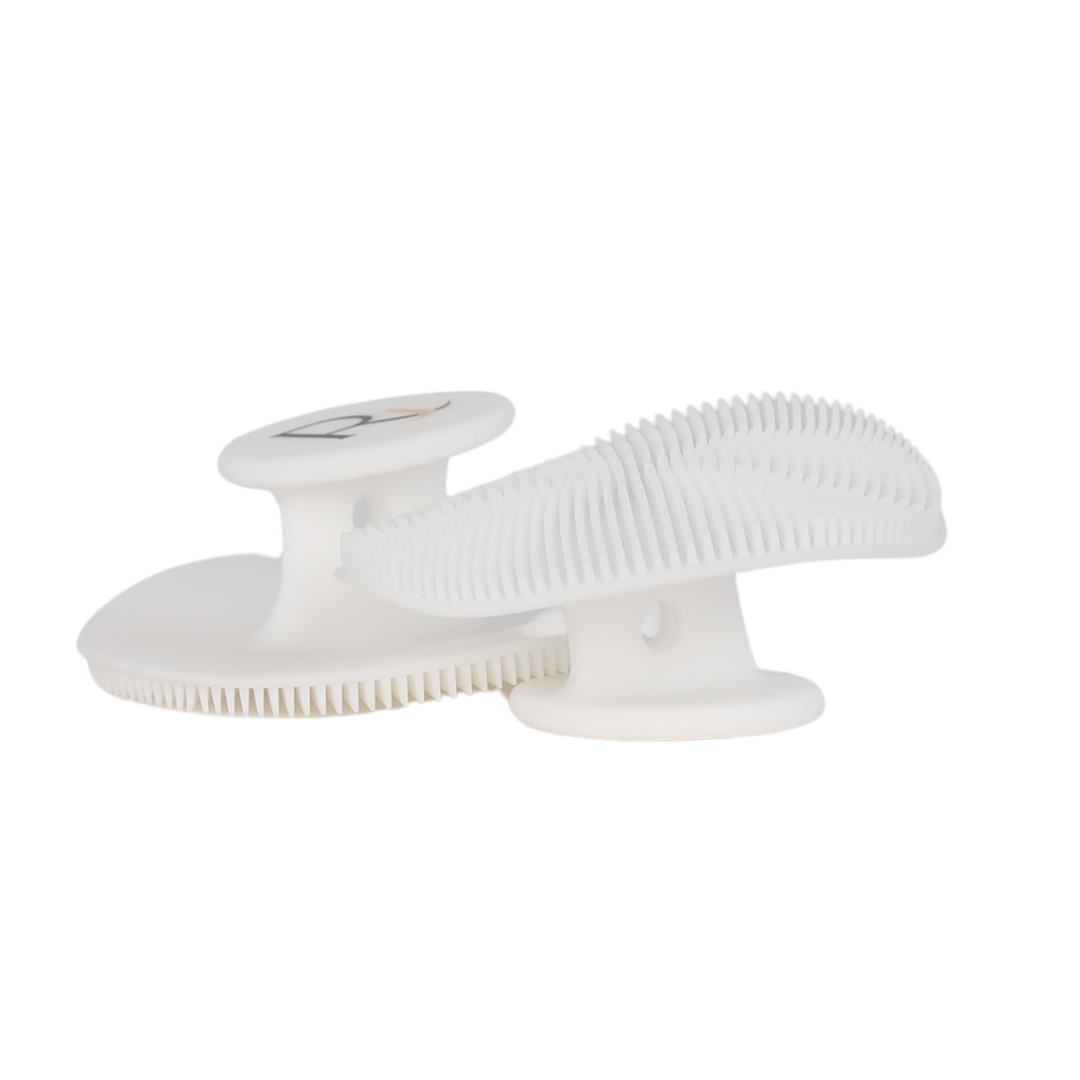 White Raqiia Face Cleansers with no Raqiia Straps